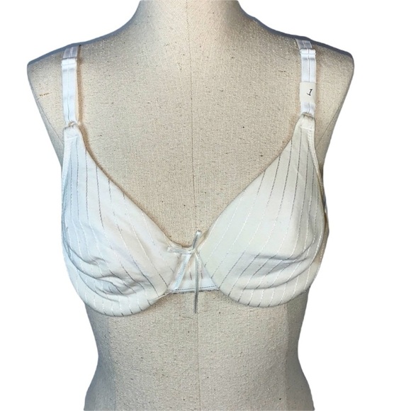 Bestform bra NWT woman’s size 34B white embroidery - Picture 1 of 9